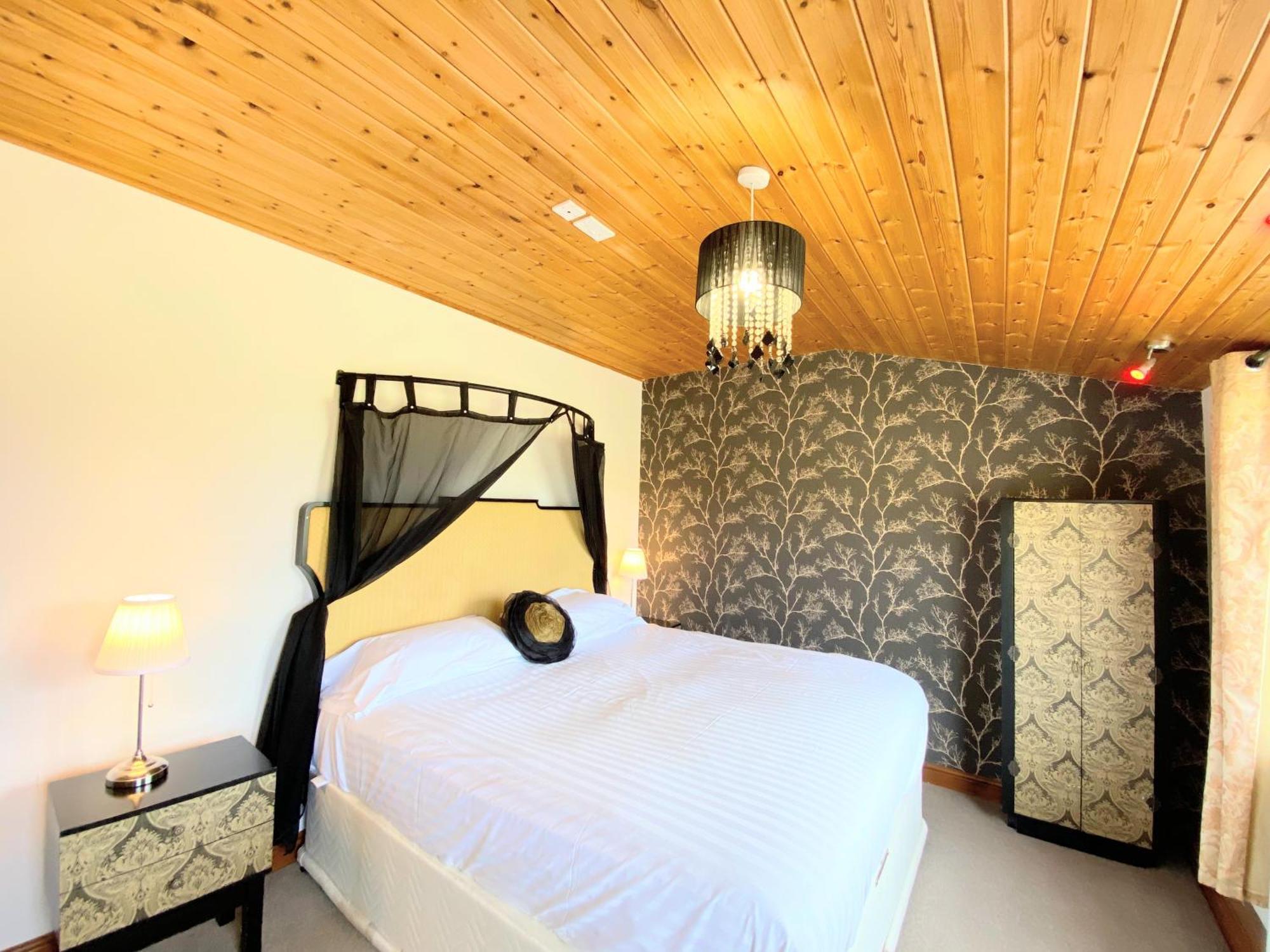 Torridon 12 With Private Hot Tub - Fife - Loch Leven - Lomond Hills Villa Kelty Екстериор снимка