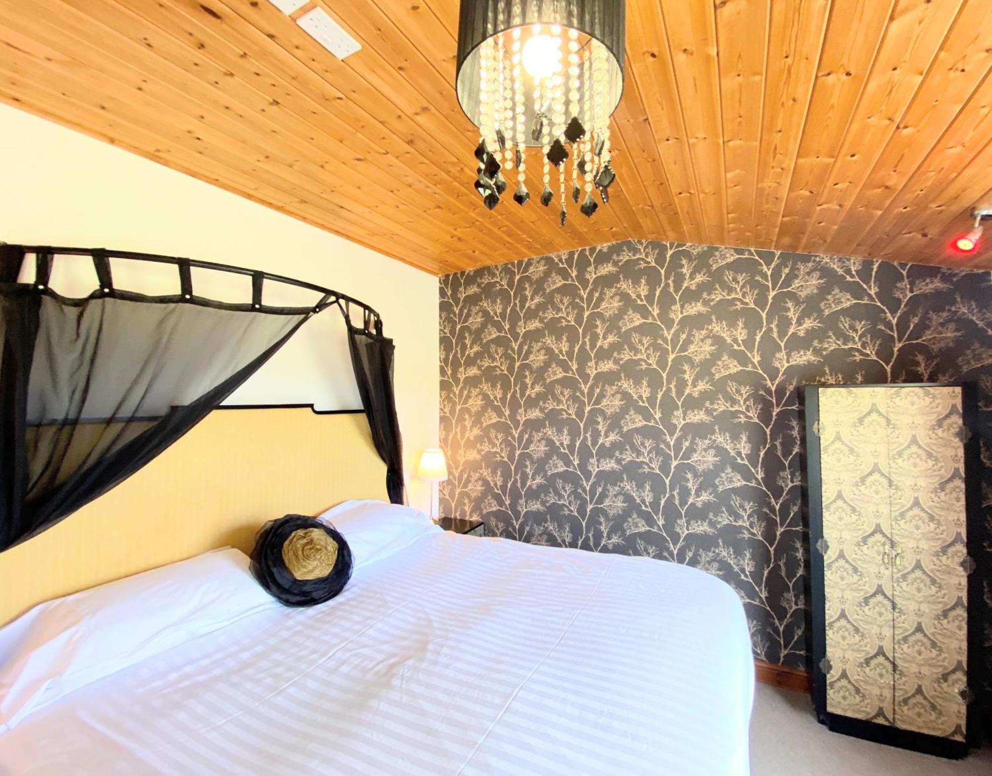 Torridon 12 With Private Hot Tub - Fife - Loch Leven - Lomond Hills Villa Kelty Екстериор снимка