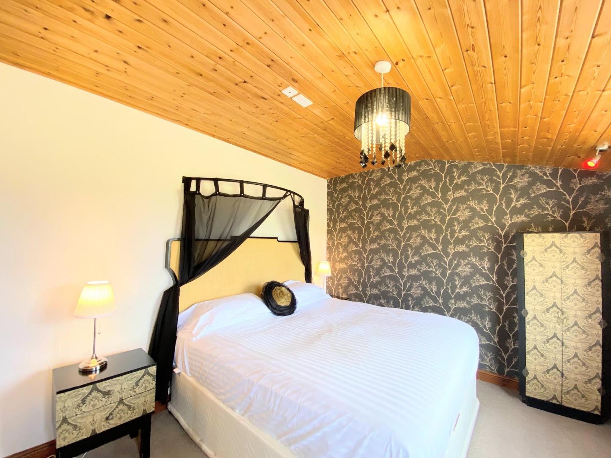 Torridon 12 With Private Hot Tub - Fife - Loch Leven - Lomond Hills Villa Kelty Екстериор снимка